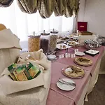 Отель Kroma 3*