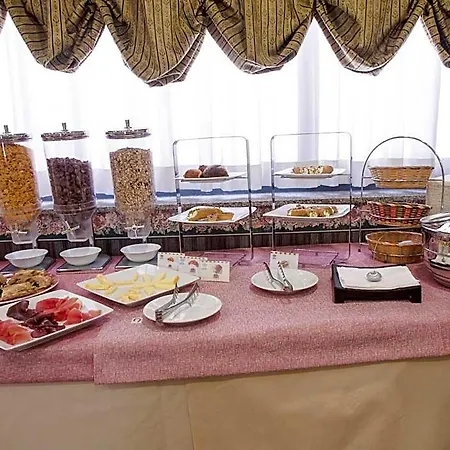 Kroma Hotel