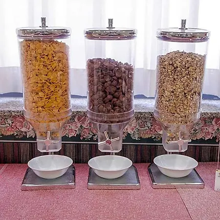 Kroma Hotel 3*