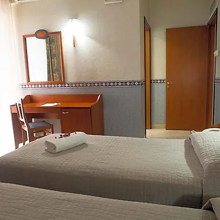 Kroma Hotel