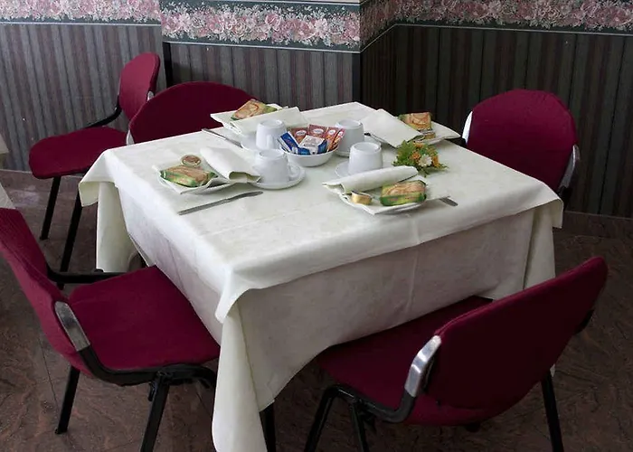 Kroma Hotel