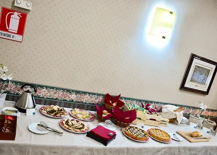 Kroma Hotel 3*