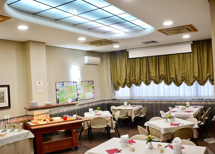 Kroma Hotel